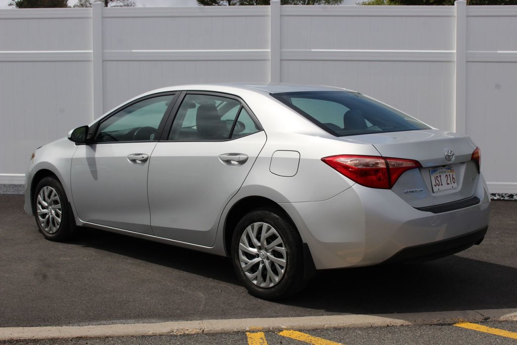 2018 Toyota Corolla Le | Cam | USB | HtdSeats | Bluetooth | Keyless in Saint John, New Brunswick - 5 - w1024h768px