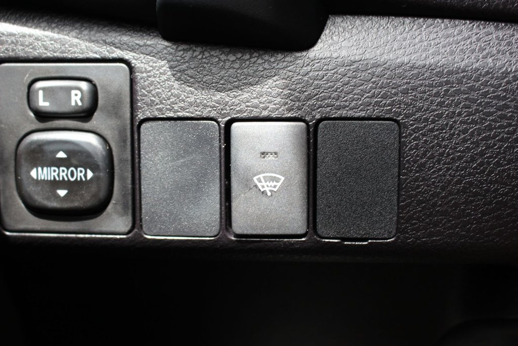 2018 Toyota Corolla Le | Cam | USB | HtdSeats | Bluetooth | Keyless in Saint John, New Brunswick - 19 - w1024h768px