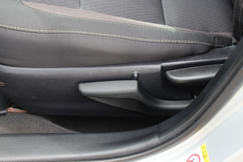 2018 Toyota Corolla Le | Cam | USB | HtdSeats | Bluetooth | Keyless in Saint John, New Brunswick - 12 - w1024h768px