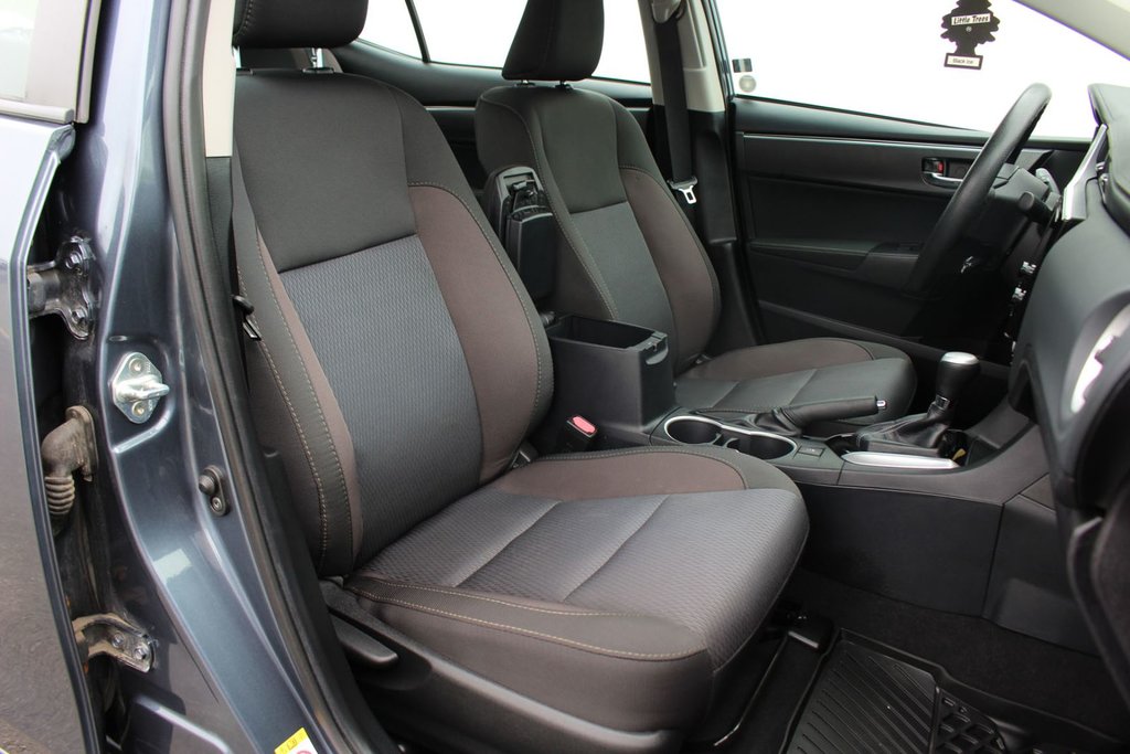 2018 Toyota Corolla LE | Cam | USB | Bluetooth | Keyless | Cruise in Saint John, New Brunswick - 41 - w1024h768px