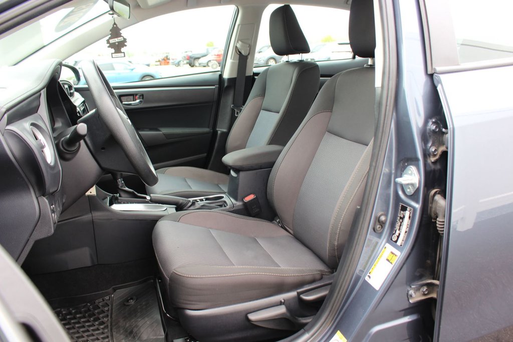 2018 Toyota Corolla LE | Cam | USB | Bluetooth | Keyless | Cruise in Saint John, New Brunswick - 10 - w1024h768px