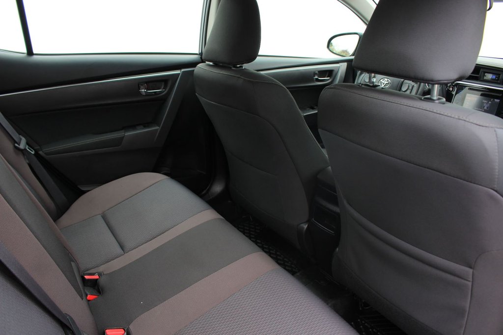 2018 Toyota Corolla LE | Cam | USB | Bluetooth | Keyless | Cruise in Saint John, New Brunswick - 38 - w1024h768px