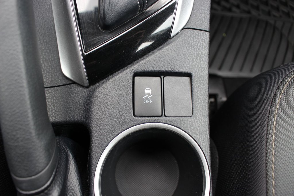 2018 Toyota Corolla LE | Cam | USB | Bluetooth | Keyless | Cruise in Saint John, New Brunswick - 27 - w1024h768px
