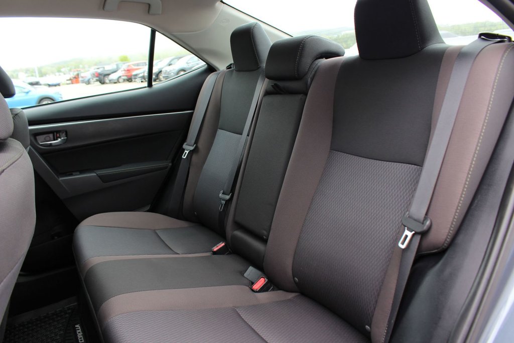2018 Toyota Corolla LE | Cam | USB | Bluetooth | Keyless | Cruise in Saint John, New Brunswick - 28 - w1024h768px
