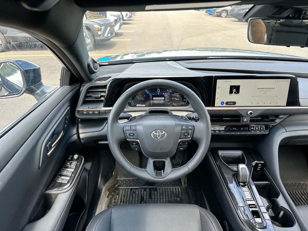 2025 Toyota Crown Signia Limited | Lthr | Roof | JBL | Warranty to 2030 in Saint John, New Brunswick - 13 - w1024h768px