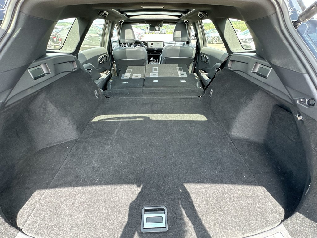 2025 Toyota Crown Signia Limited | Lthr | Roof | JBL | Warranty to 2030 in Saint John, New Brunswick - 37 - w1024h768px