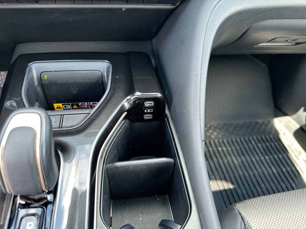 2025 Toyota Crown Signia Limited | Lthr | Roof | JBL | Warranty to 2030 in Saint John, New Brunswick - 45 - w1024h768px