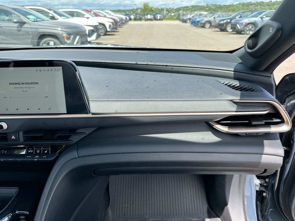 2025 Toyota Crown Signia Limited | Lthr | Roof | JBL | Warranty to 2030 in Saint John, New Brunswick - 44 - w1024h768px