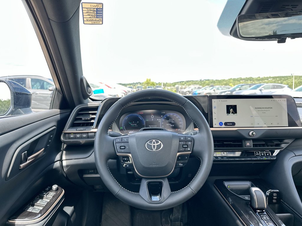 2025 Toyota Crown Signia Limited | Lthr | Roof | JBL | Warranty to 2030 in Saint John, New Brunswick - 12 - w1024h768px