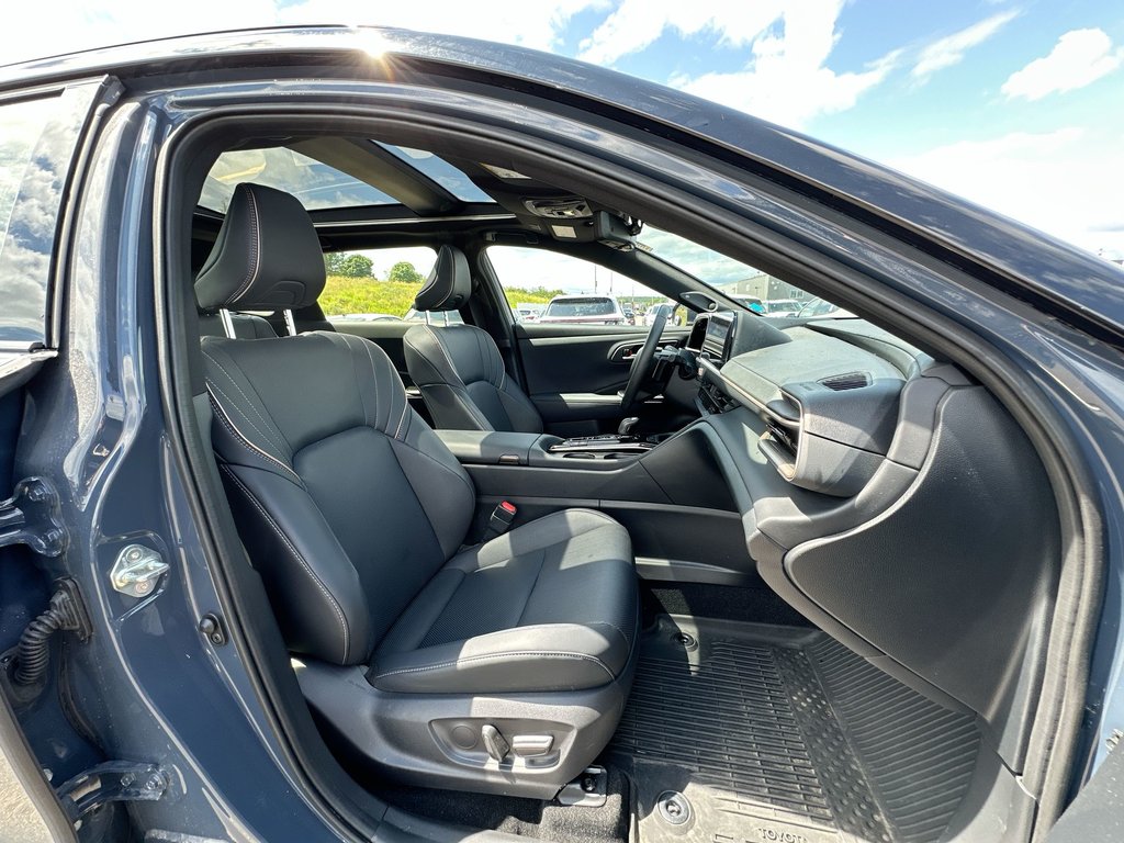 2025 Toyota Crown Signia Limited | Lthr | Roof | JBL | Warranty to 2030 in Saint John, New Brunswick - 42 - w1024h768px