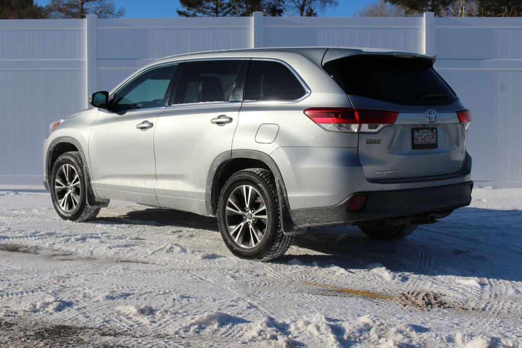 2017 Toyota Highlander in Antigonish, Nova Scotia - 5 - w1024h768px