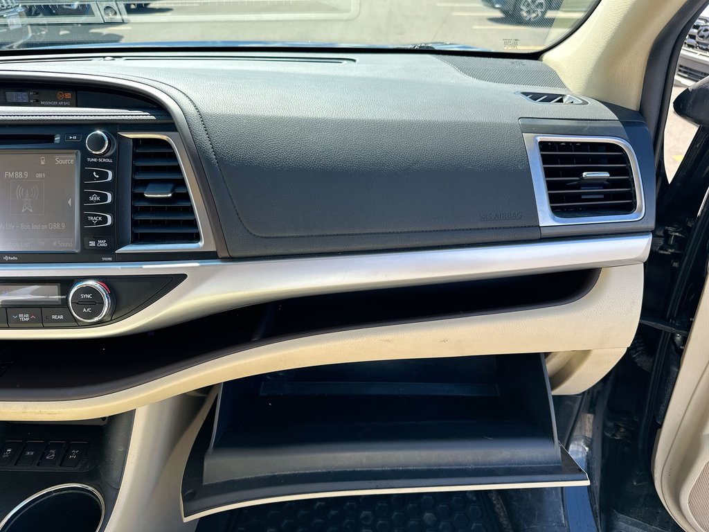 2019 Toyota Highlander in Antigonish, Nova Scotia - 43 - w1024h768px