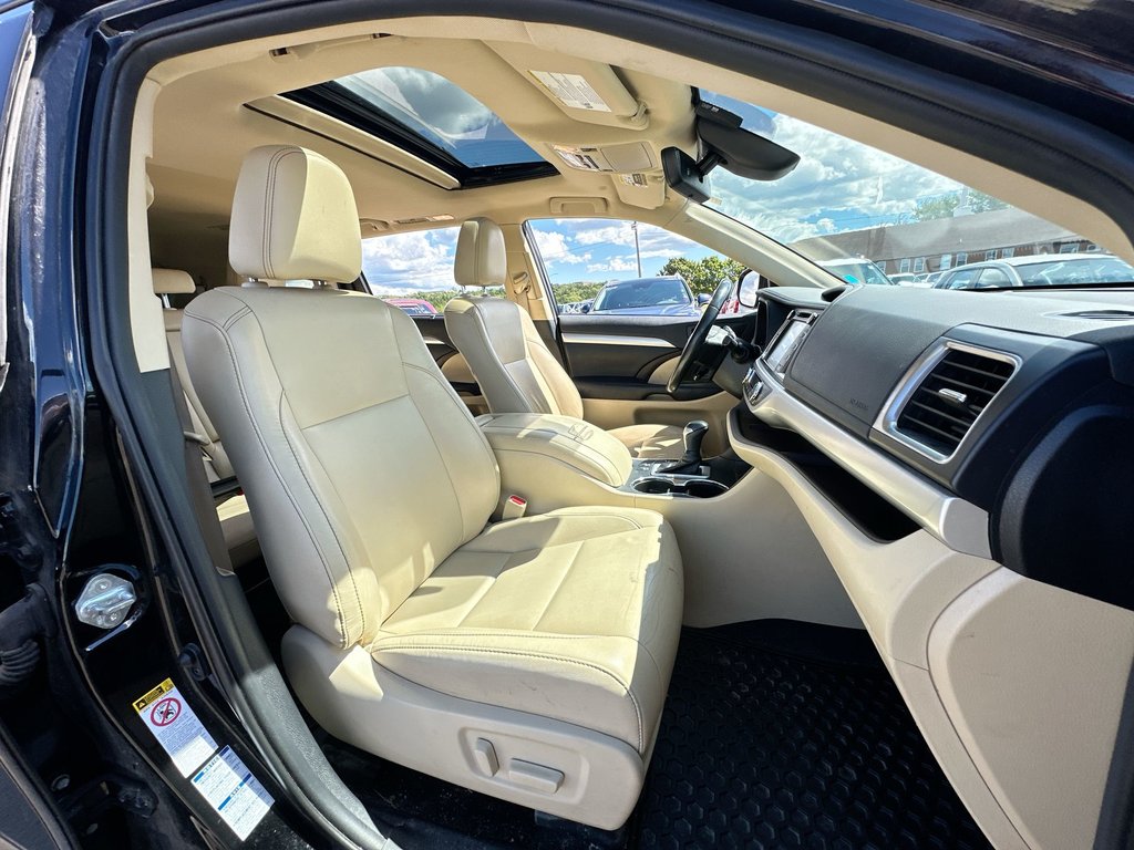 2019 Toyota Highlander in Antigonish, Nova Scotia - 42 - w1024h768px