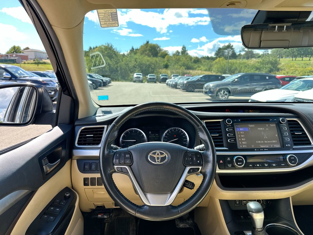 2019 Toyota Highlander in Antigonish, Nova Scotia - 12 - w1024h768px