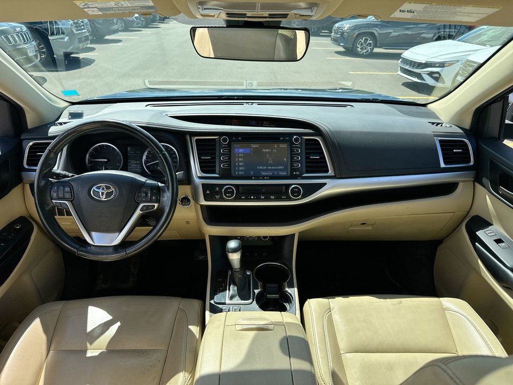 2019 Toyota Highlander in Antigonish, Nova Scotia - 16 - w1024h768px