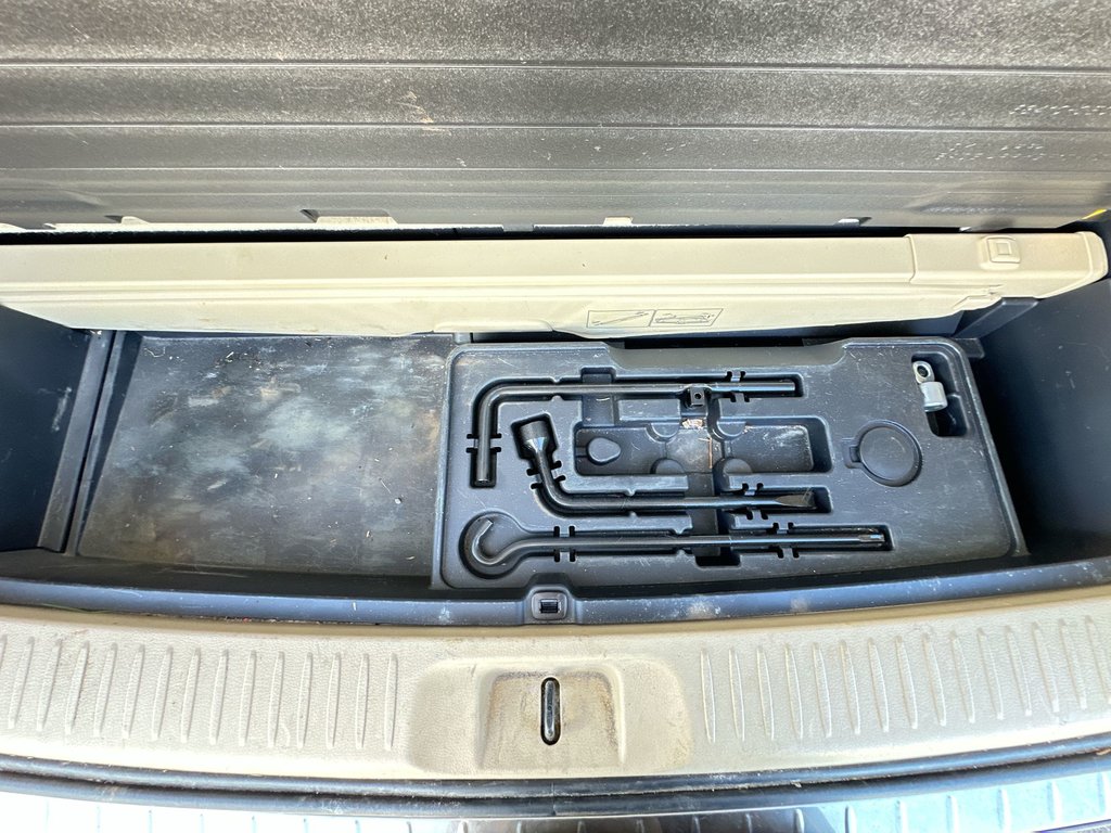 2019 Toyota Highlander in Antigonish, Nova Scotia - 38 - w1024h768px