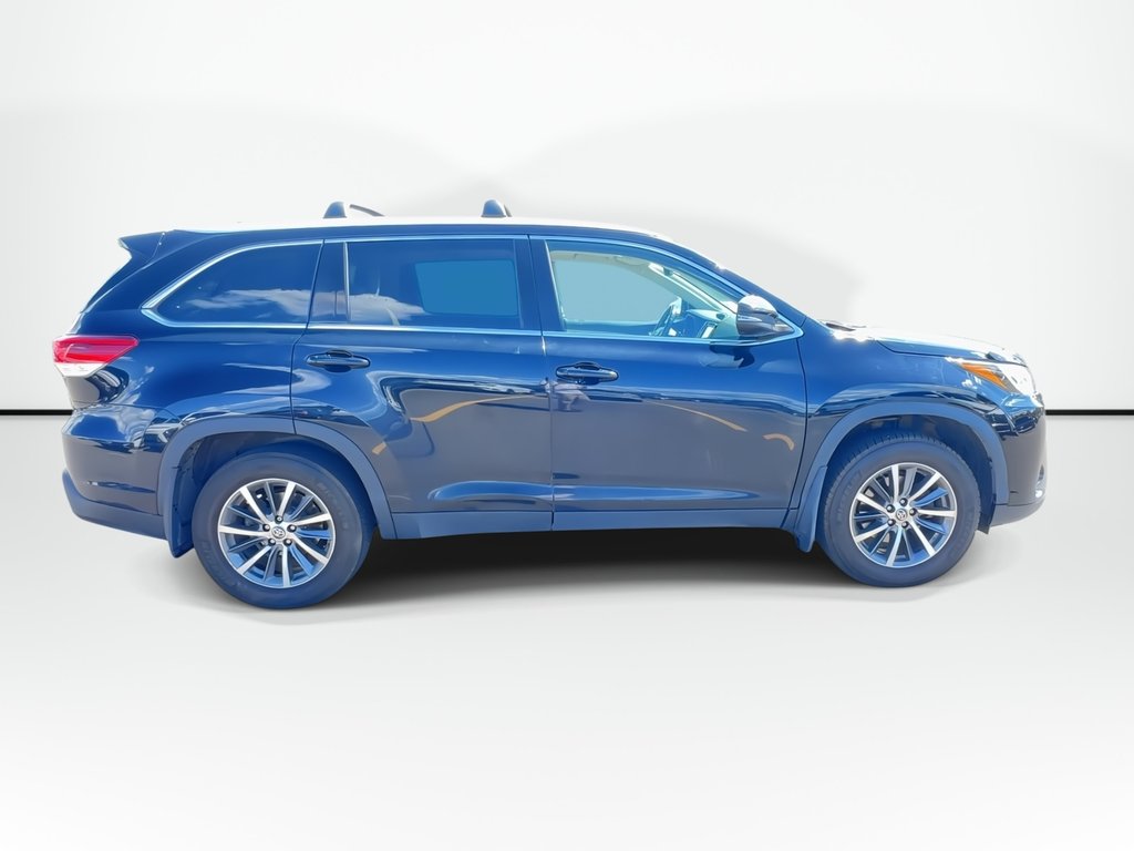 2019 Toyota Highlander in Antigonish, Nova Scotia - 3 - w1024h768px