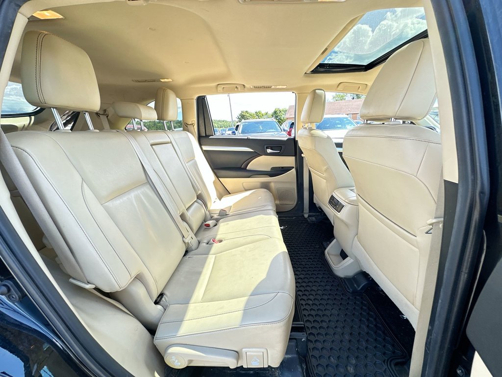 2019 Toyota Highlander in Antigonish, Nova Scotia - 39 - w1024h768px