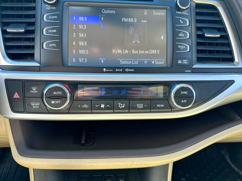 2019 Toyota Highlander in Antigonish, Nova Scotia - 27 - w1024h768px
