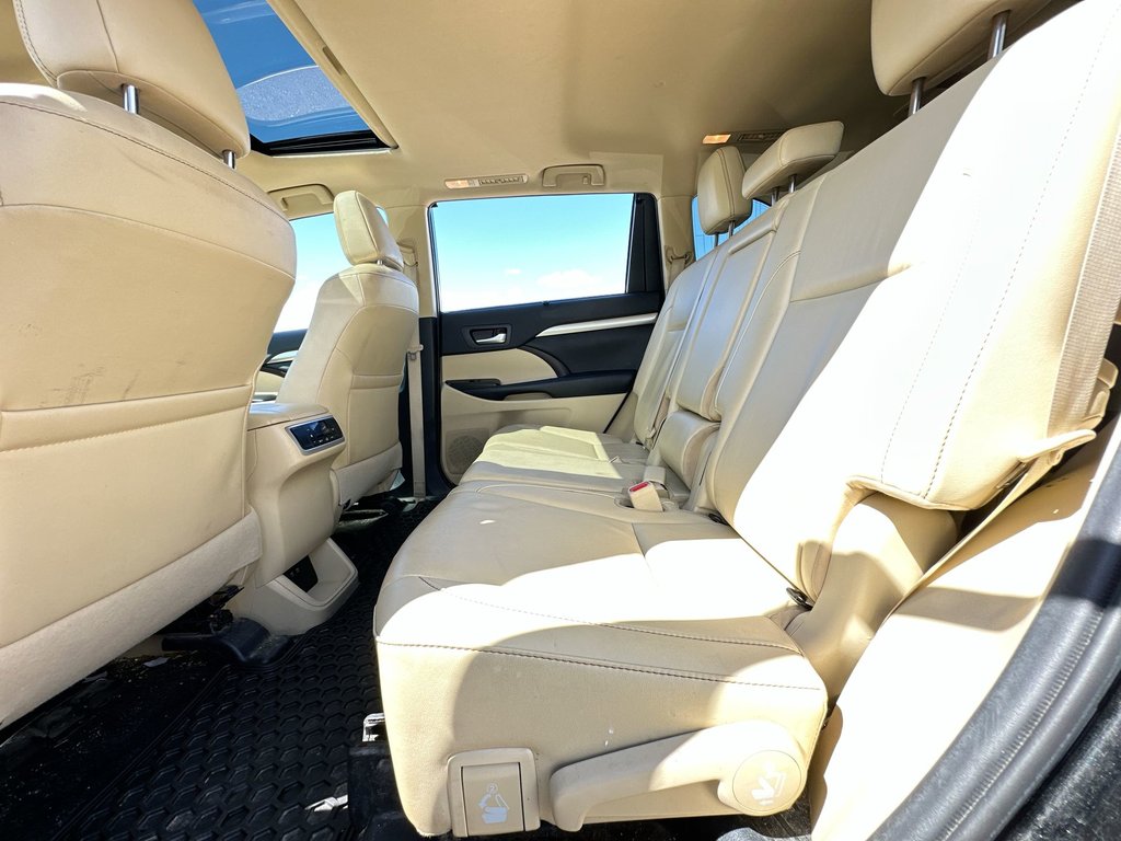 2019 Toyota Highlander in Antigonish, Nova Scotia - 34 - w1024h768px