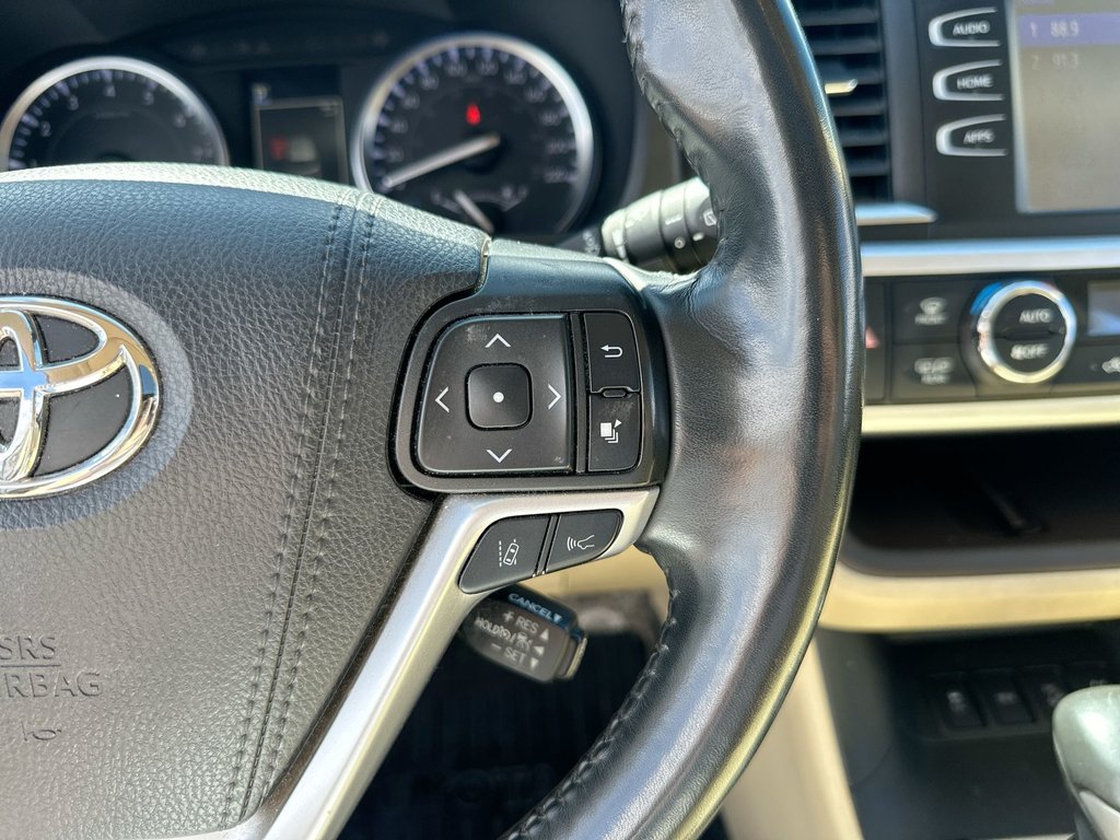2019 Toyota Highlander in Antigonish, Nova Scotia - 21 - w1024h768px