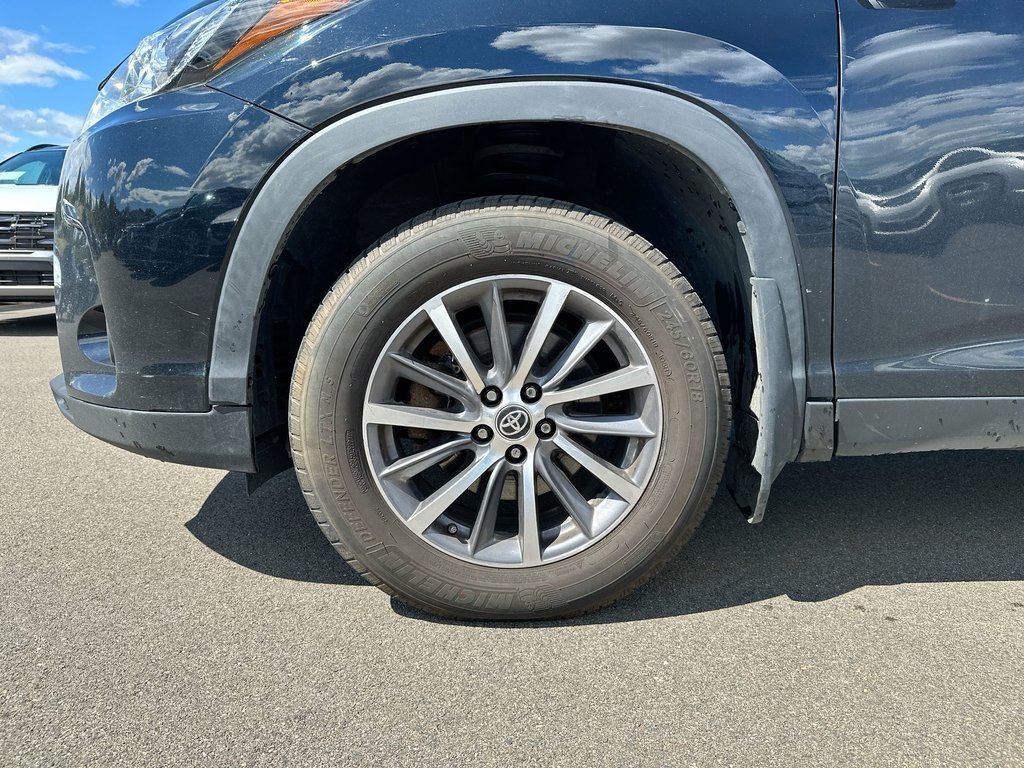 2019 Toyota Highlander in Antigonish, Nova Scotia - 10 - w1024h768px