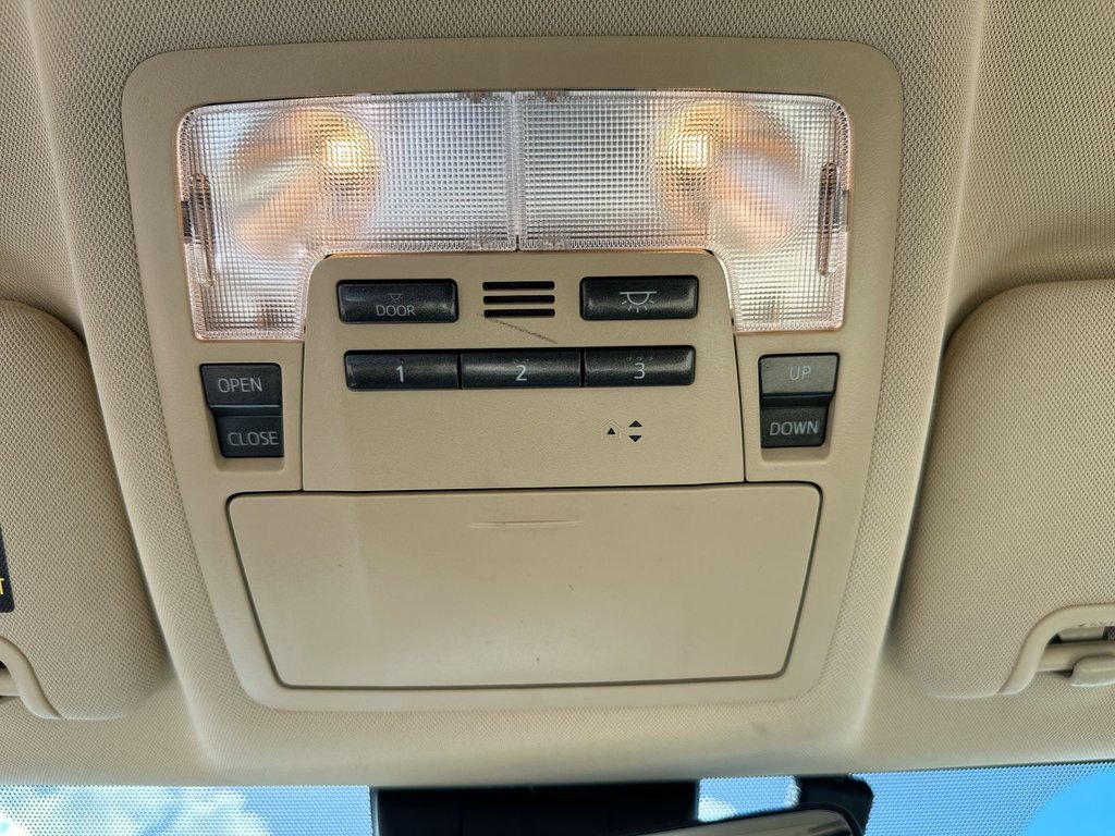 2019 Toyota Highlander in Antigonish, Nova Scotia - 47 - w1024h768px