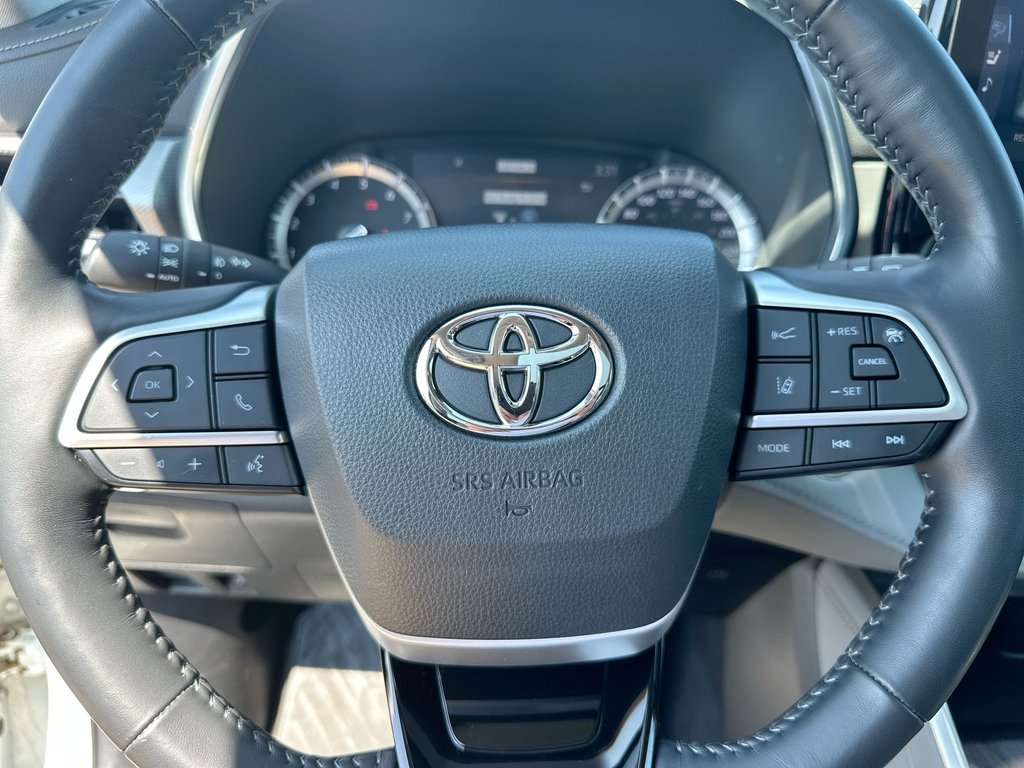 2022 Toyota Highlander in Antigonish, Nova Scotia - 18 - w1024h768px