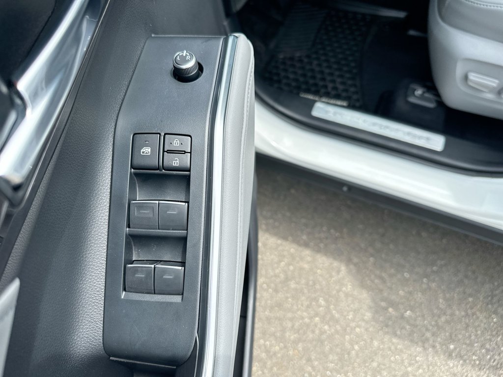 2022 Toyota Highlander in Antigonish, Nova Scotia - 15 - w1024h768px
