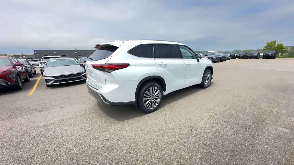 2022 Toyota Highlander in Antigonish, Nova Scotia - 5 - w1024h768px
