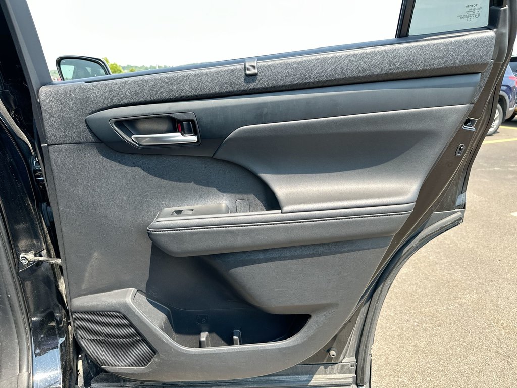 2024 Toyota Highlander in Antigonish, Nova Scotia - 41 - w1024h768px