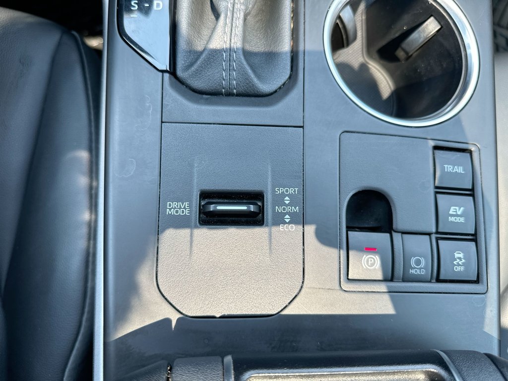 2024 Toyota Highlander in Antigonish, Nova Scotia - 31 - w1024h768px