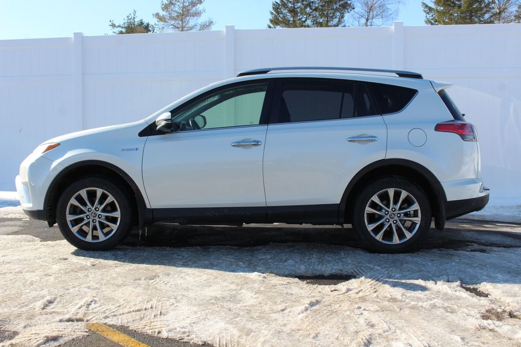 Toyota RAV4 Hybrid Limited | HEV | Leather | SunRoof | Cam | USB | XM 2017 à Saint John, Nouveau-Brunswick - 4 - w1024h768px