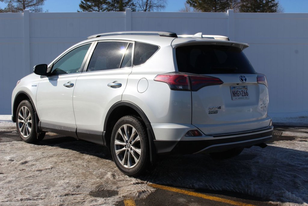 Toyota RAV4 Hybrid Limited | HEV | Leather | SunRoof | Cam | USB | XM 2017 à Saint John, Nouveau-Brunswick - 5 - w1024h768px