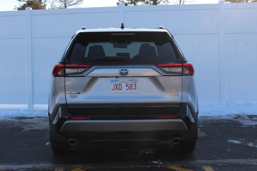 2020 Toyota RAV4 Hybrid XLE | HEV | SunRoof | Cam | Warranty to 2030 in Saint John, New Brunswick - 6 - w1024h768px