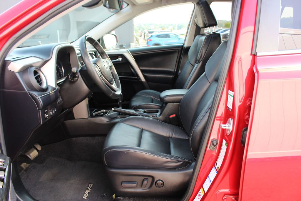 2017 Toyota RAV4 Limited | Leather | SunRoof | Nav | Cam | HtdSeats in Saint John, New Brunswick - 12 - w1024h768px