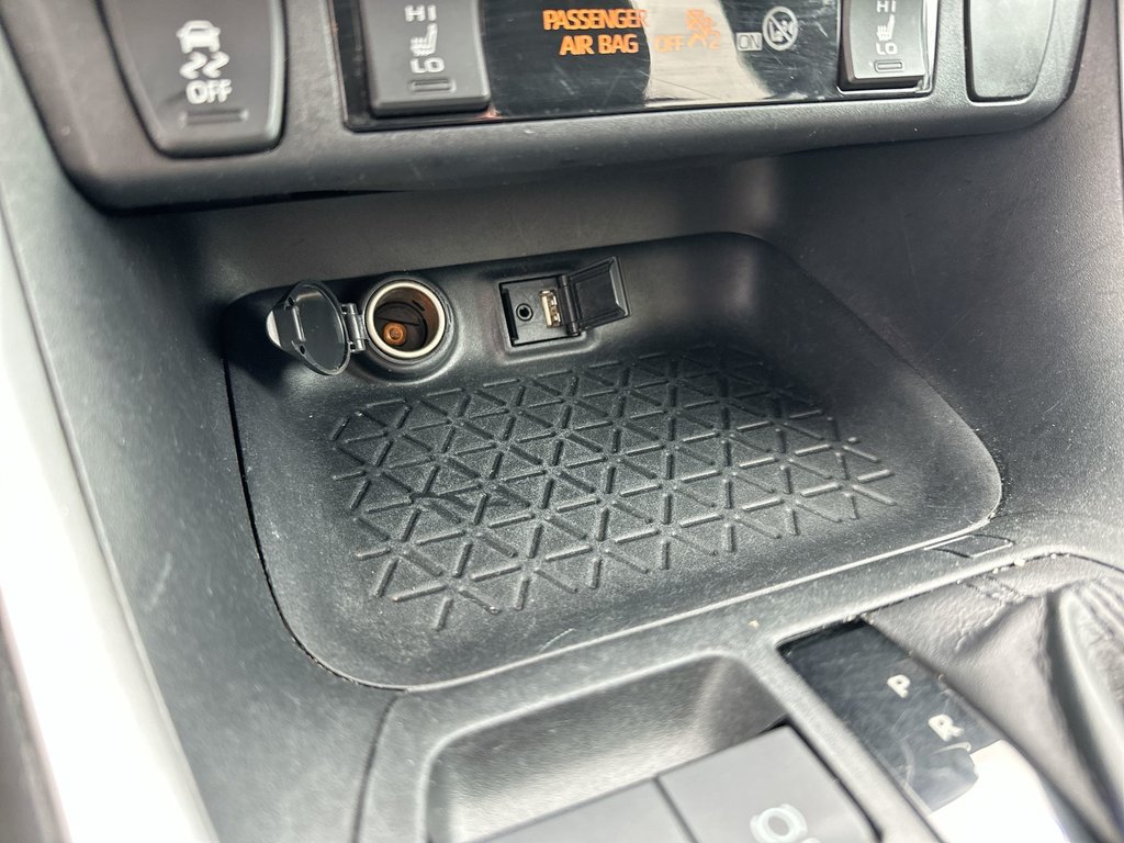 2019 Toyota RAV4 LE | Cam | HtdSeats | Bluetooth | Aux | USB | AC in Saint John, New Brunswick - 28 - w1024h768px