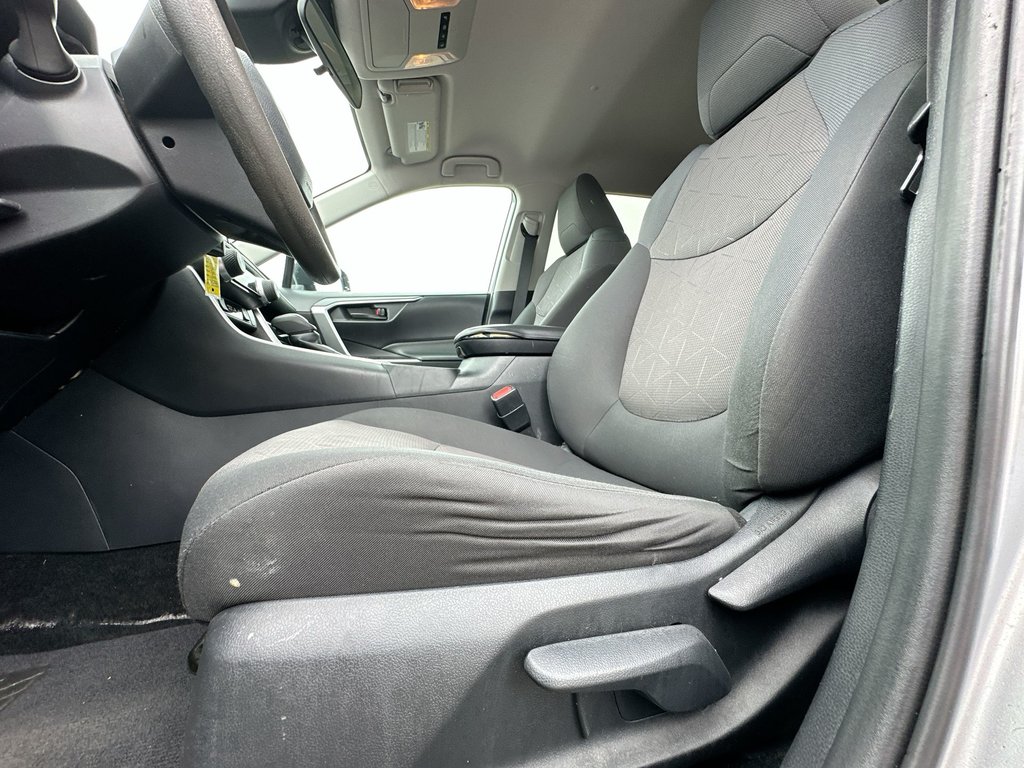 2019 Toyota RAV4 LE | Cam | HtdSeats | Bluetooth | Aux | USB | AC in Saint John, New Brunswick - 14 - w1024h768px