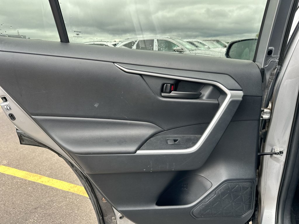 2019 Toyota RAV4 LE | Cam | HtdSeats | Bluetooth | Aux | USB | AC in Saint John, New Brunswick - 35 - w1024h768px