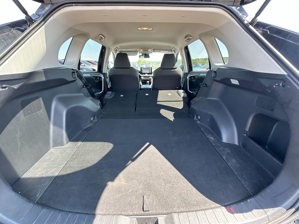 2021 Toyota RAV4 LE | Cam | Bluetooth | AC | Cruise | USB | Aux in Saint John, New Brunswick - 37 - w1024h768px