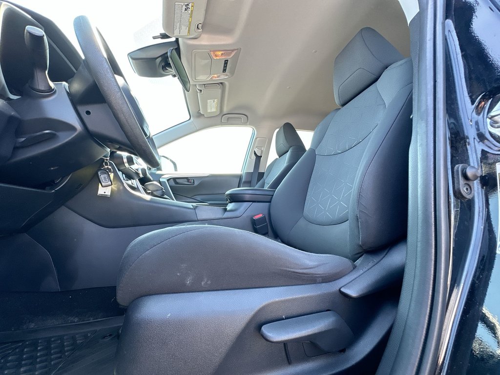 2021 Toyota RAV4 LE | Cam | Bluetooth | AC | Cruise | USB | Aux in Saint John, New Brunswick - 14 - w1024h768px