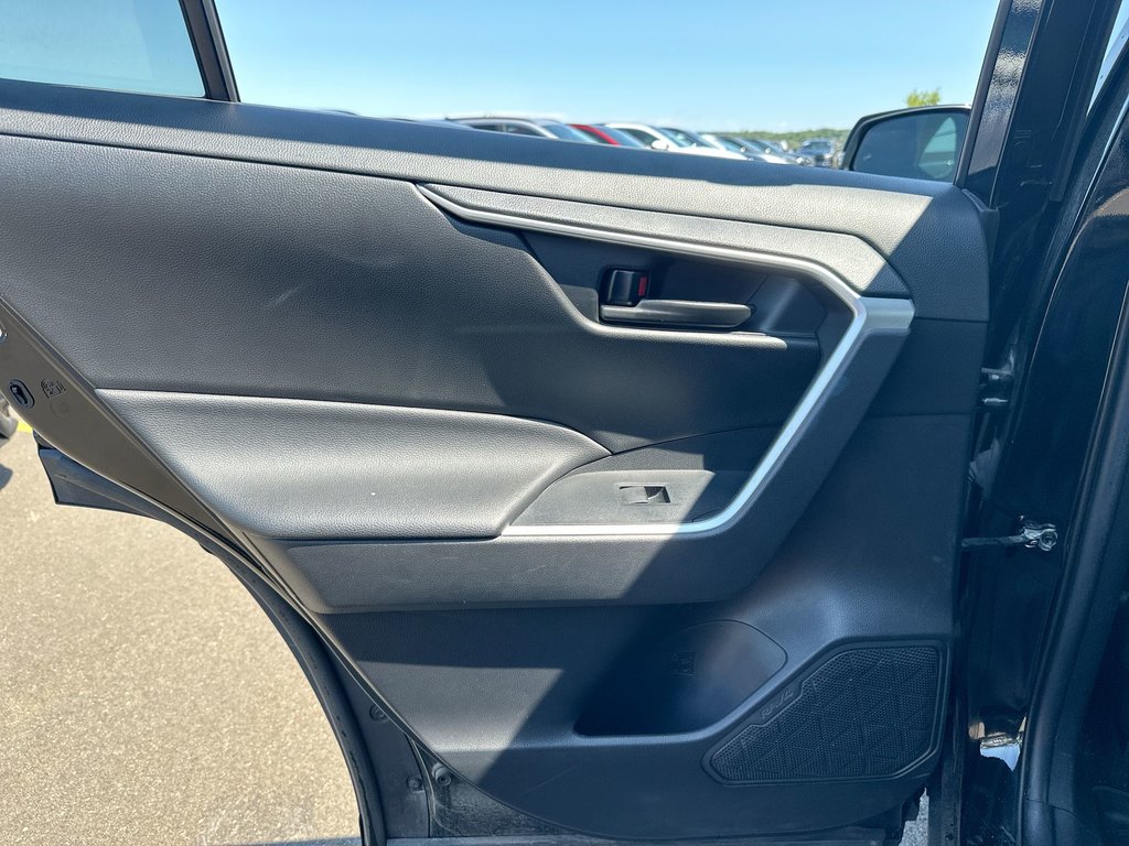 2021 Toyota RAV4 LE | Cam | Bluetooth | AC | Cruise | USB | Aux in Saint John, New Brunswick - 35 - w1024h768px