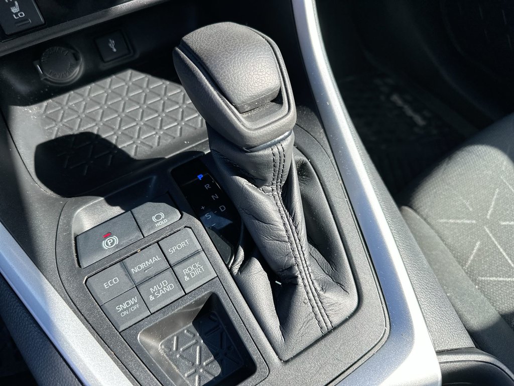 2021 Toyota RAV4 XLE | Roof | HtdSeat | Cam | Bluetooth | USB in Saint John, New Brunswick - 29 - w1024h768px