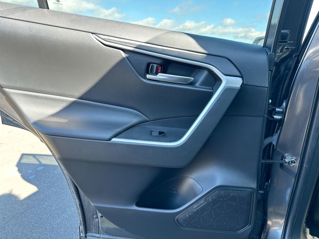 2021 Toyota RAV4 XLE | Roof | HtdSeat | Cam | Bluetooth | USB in Saint John, New Brunswick - 35 - w1024h768px
