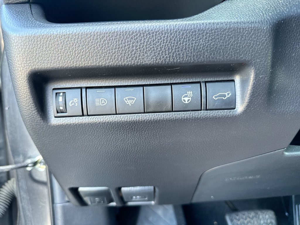 2021 Toyota RAV4 XLE | Roof | HtdSeat | Cam | Bluetooth | USB in Saint John, New Brunswick - 31 - w1024h768px