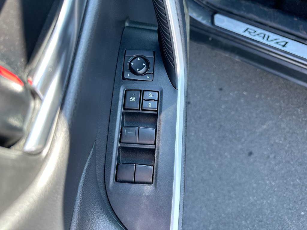 2021 Toyota RAV4 XLE | Roof | HtdSeat | Cam | Bluetooth | USB in Saint John, New Brunswick - 15 - w1024h768px
