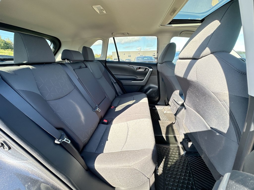 2021 Toyota RAV4 XLE | Roof | HtdSeat | Cam | Bluetooth | USB in Saint John, New Brunswick - 39 - w1024h768px