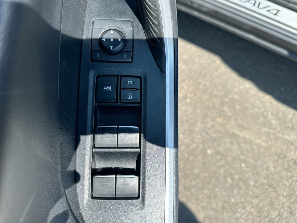 2022 Toyota RAV4 Hybrid XSE | Roof | Lthr | Cam | Warranty to 2030 in Saint John, New Brunswick - 15 - w1024h768px