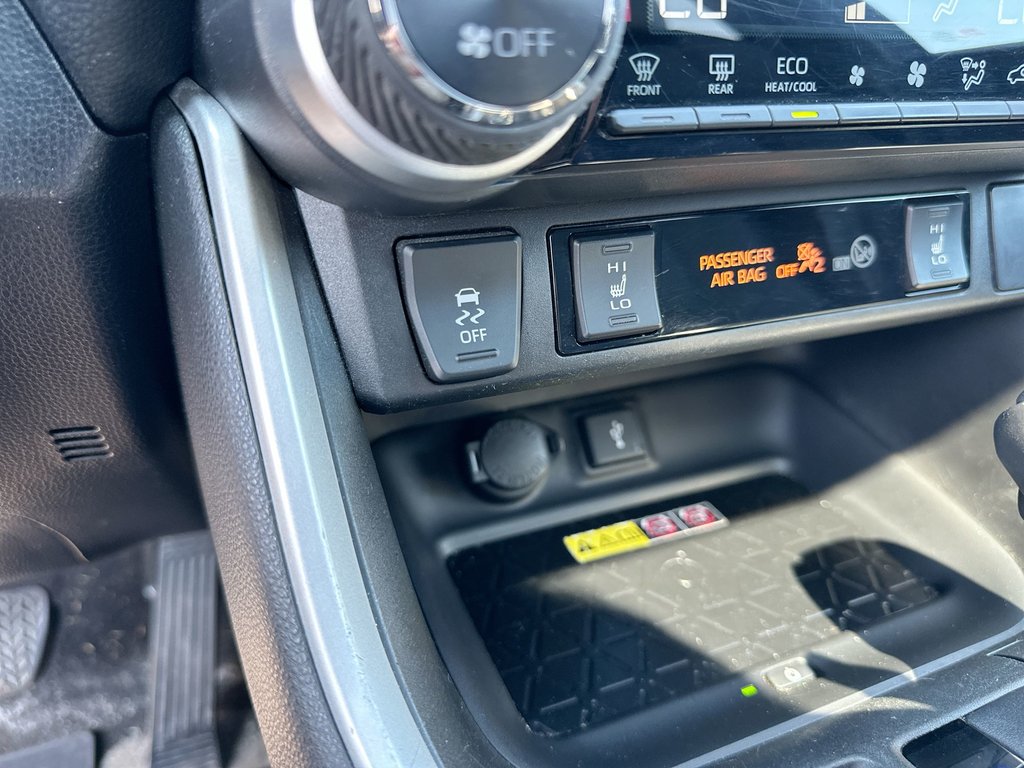 2022 Toyota RAV4 Hybrid XSE | Roof | Lthr | Cam | Warranty to 2030 in Saint John, New Brunswick - 22 - w1024h768px
