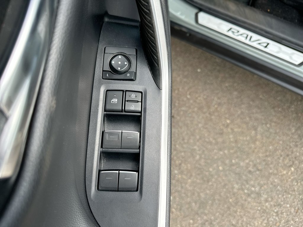 2022 Toyota RAV4 Trail | Cam | Keyless | Roof | Warranty to 2027 in Saint John, New Brunswick - 15 - w1024h768px